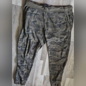 Old Navy L Men’s Camo Jogger Sweatpants Tapered Lounge Camouflage